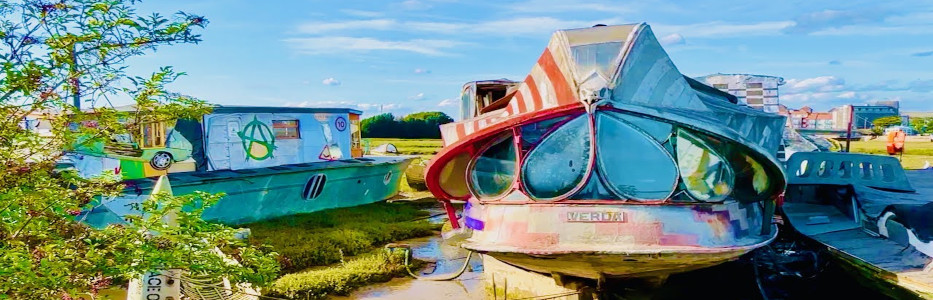 Historic houseboat community attracting downsizers to life afloat